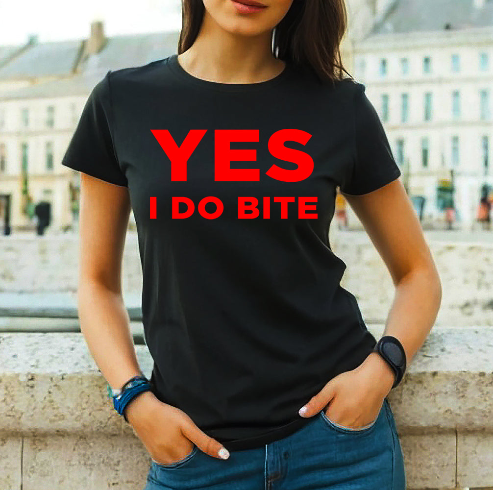 YES I DO BITE | LADIES T-SHIRT BLACK T-SHIRT RED PRINT YES I DO BITE | LADIES T-SHIRT