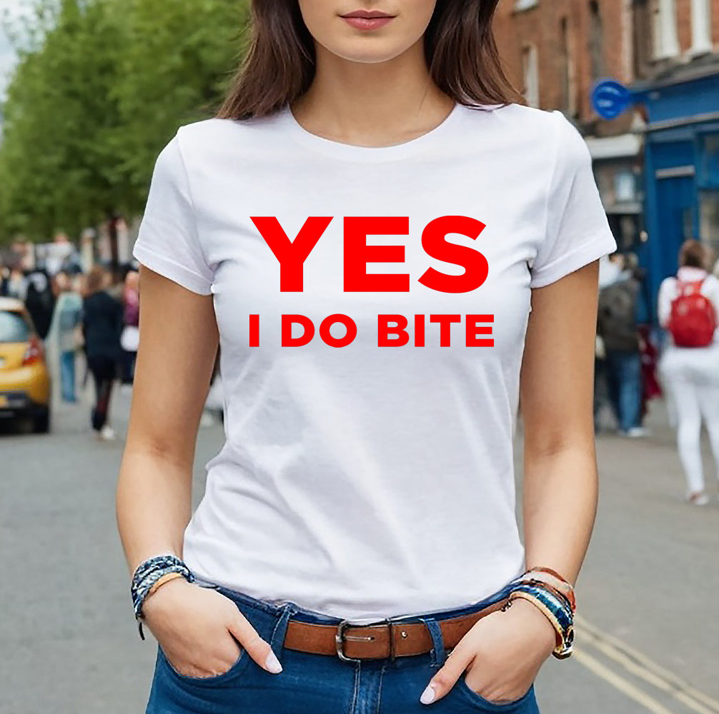 YES I DO BITE | LADIES T-SHIRT WHITE T-SHIRT RED PRINT YES I DO BITE | LADIES T-SHIRT