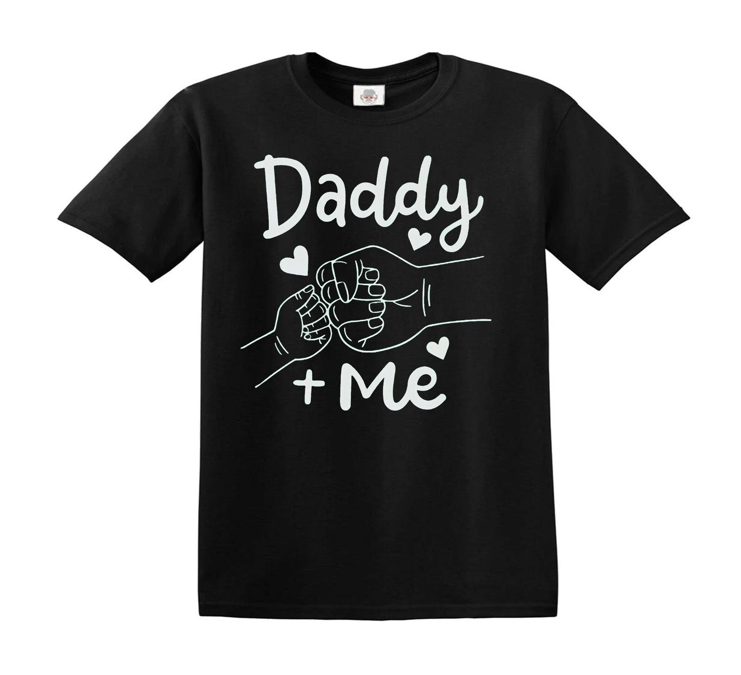 DADDY LOVE PLUS ME | KID'S T-SHIRT BLACK T-SHIRT WHITE PRINT DADDY LOVE PLUS ME | KID'S T-SHIRT