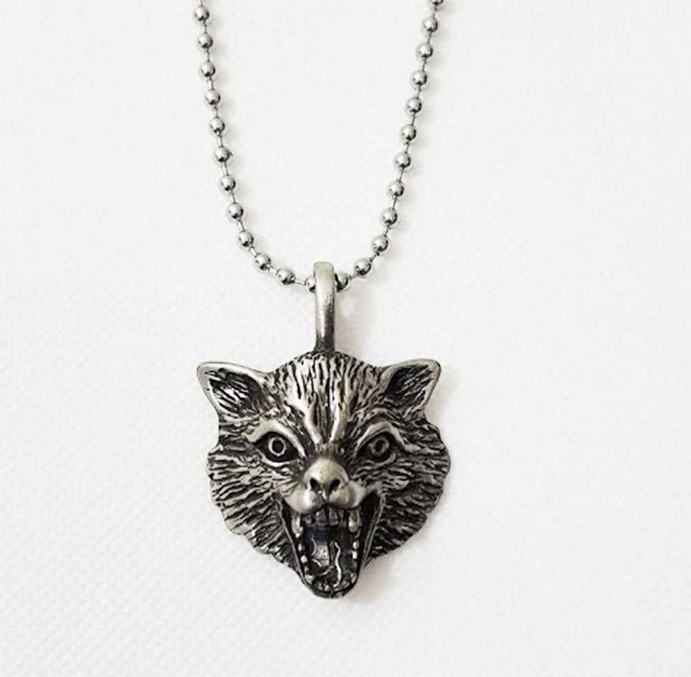 DARK WOLF PEWTER PENDANT WITH BALL CHAIN DARK WOLF PEWTER PENDANT WITH BALL CHAIN
