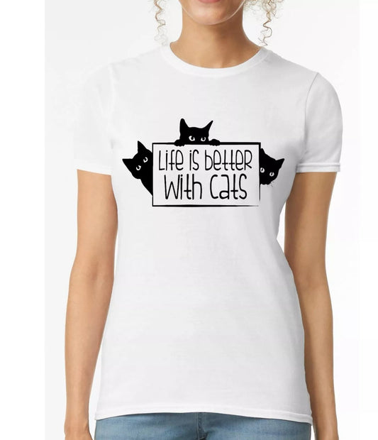 Life is better with cats | LADIES T-SHIRT
