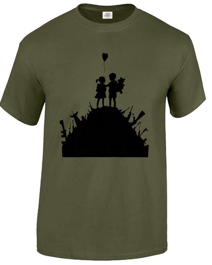 Banksy Kids On Guns | MEN'S T-SHIRT